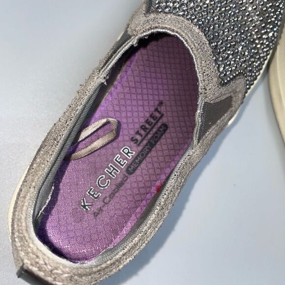 Skechers l Kids l Double Up-Take The Lead Sneaker l Silver Bling l Slip on l 11 - Picture 5 of 10